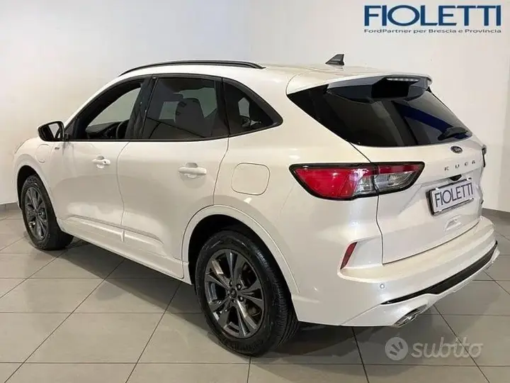 Ford Kuga 2023 photo 2