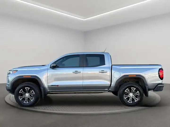GMC Canyon 2025 photo 3