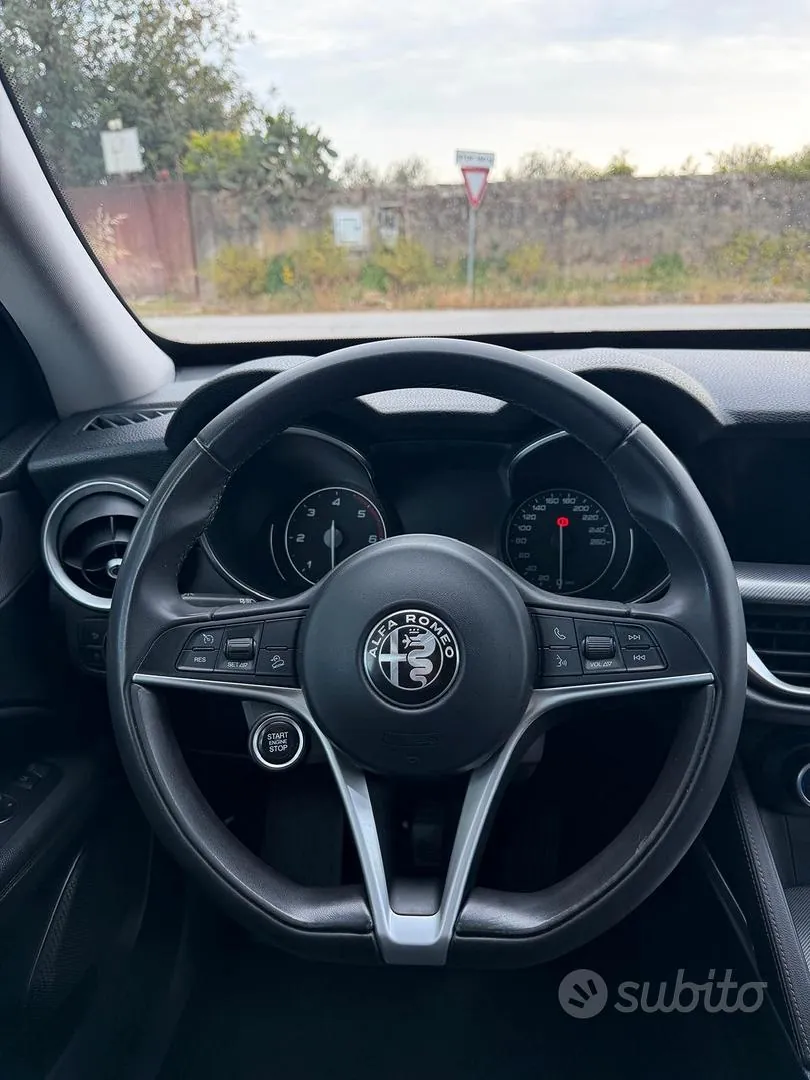 Alfa Romeo Stelvio 2020 photo 4