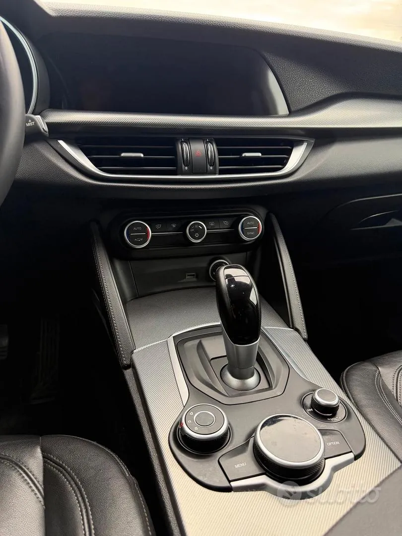 Alfa Romeo Stelvio 2020 photo 3