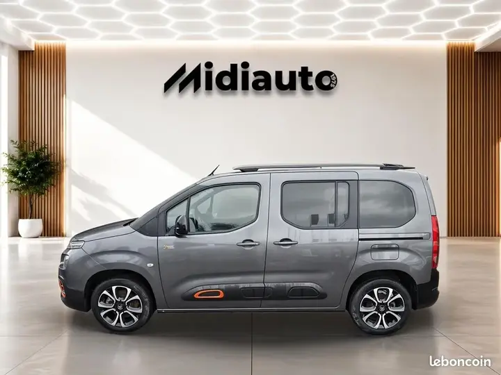 Citroen Berlingo 2022 photo 2