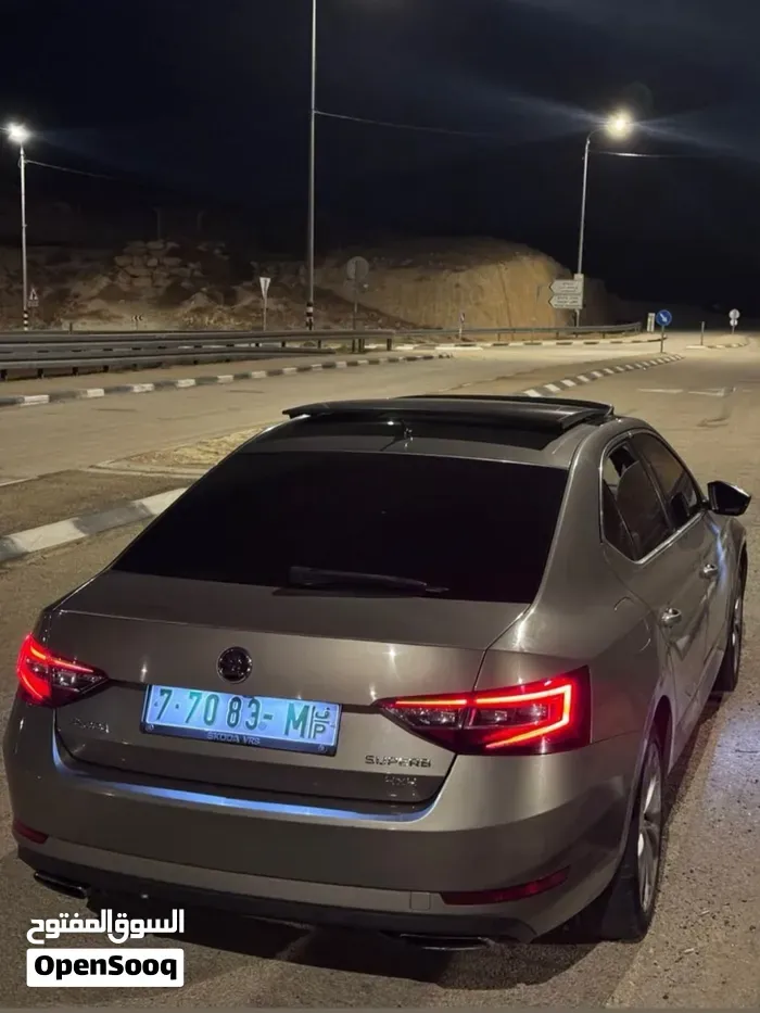 Skoda Superb 2019 photo 2