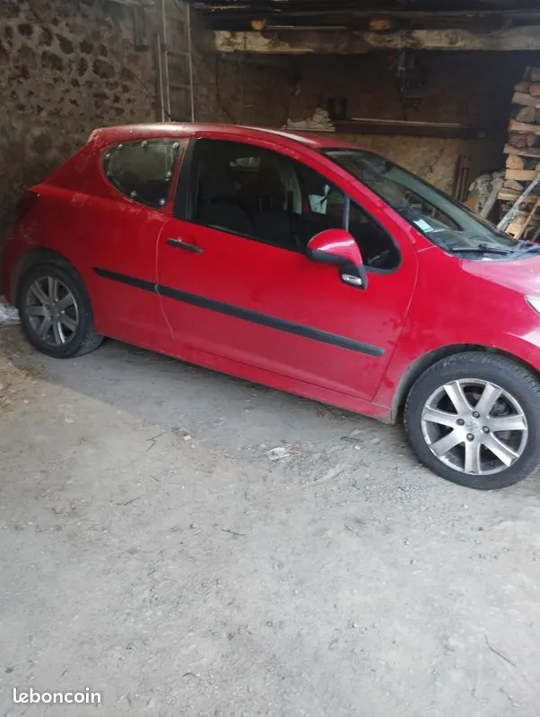 Peugeot 207 2007 photo 3