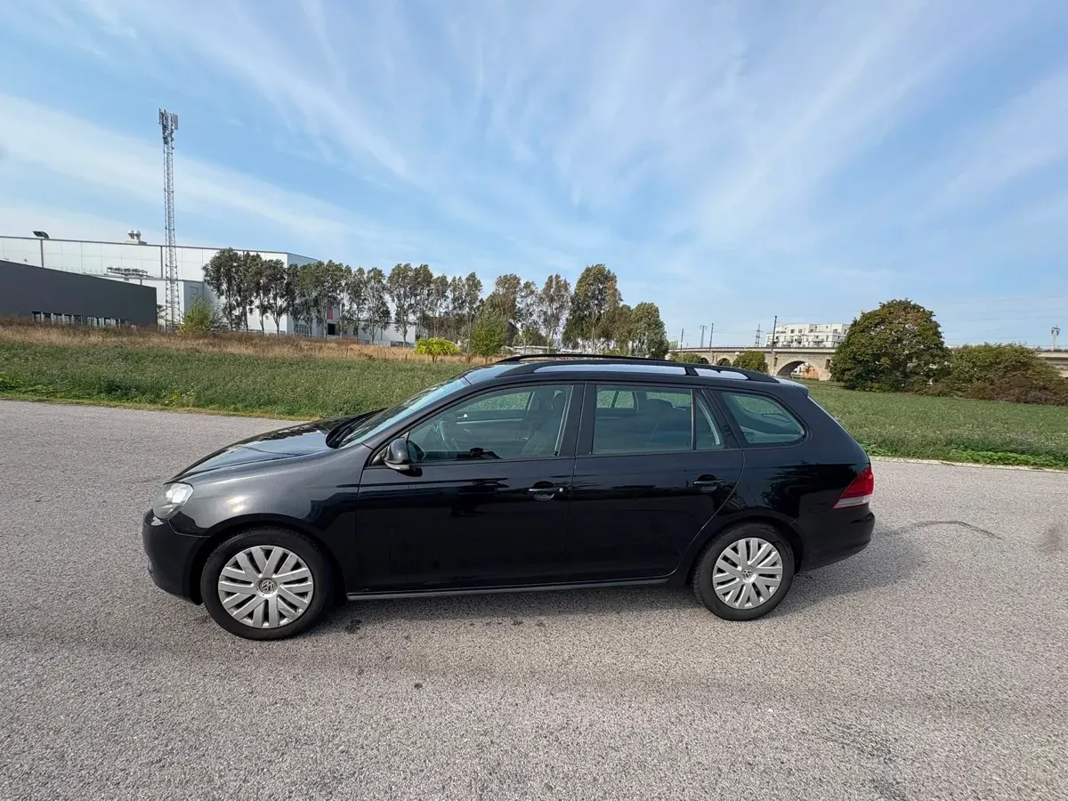 Volkswagen Golf 2012 photo 3