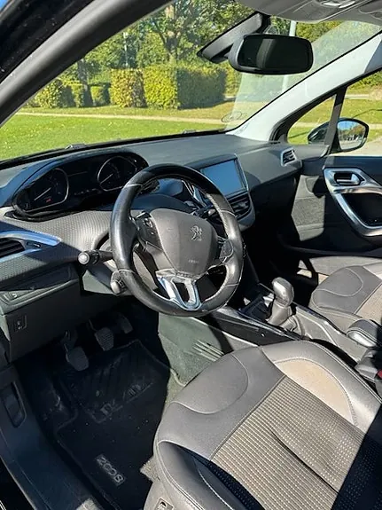 Peugeot 2008 2018 photo 5