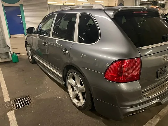 Porsche Cayenne Turbo 2003 photo 4
