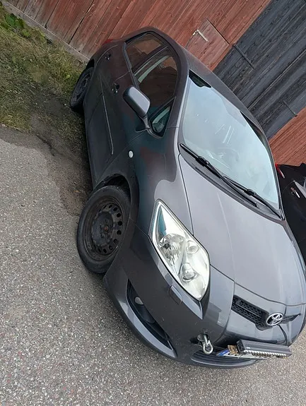 Toyota Auris 2007 photo 2