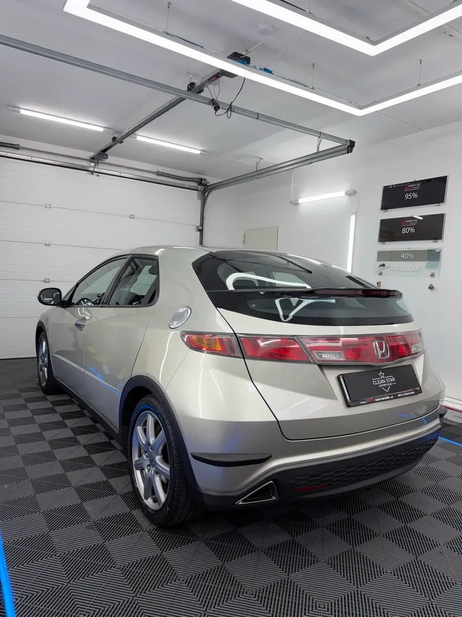 Honda Civic 2006 photo 2