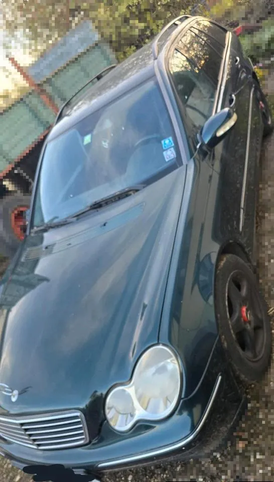 Mercedes-Benz C200