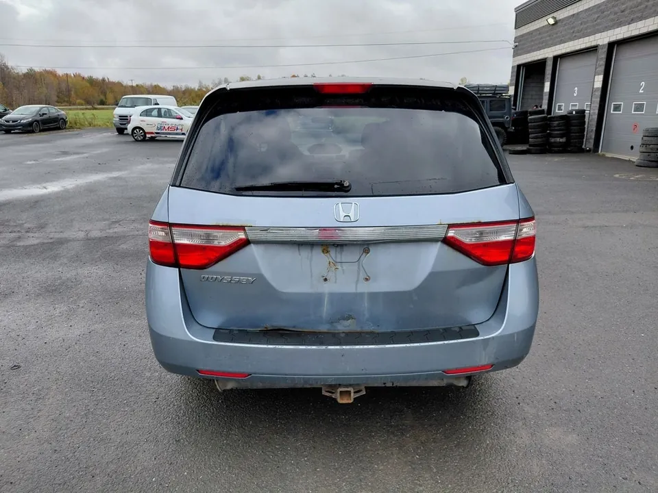 Honda Odyssey 2011 photo 4