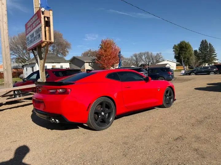 Chevrolet Camaro 2016 photo 2