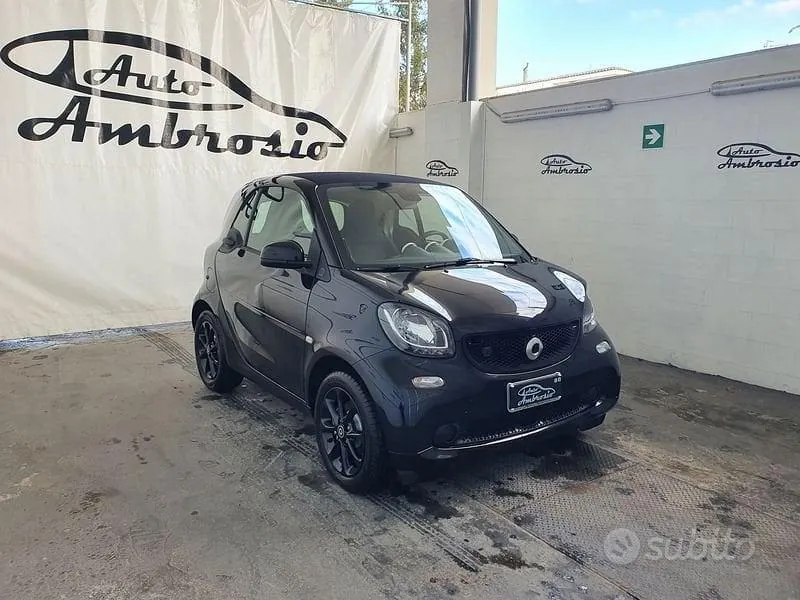 Smart Fortwo 2019 photo 3