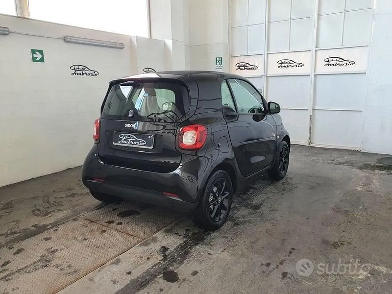 Smart Fortwo 2019 photo 4