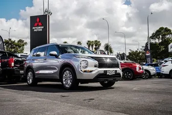 Mitsubishi Outlander 2022 photo 4