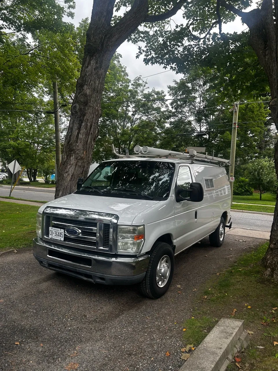 Ford E-350