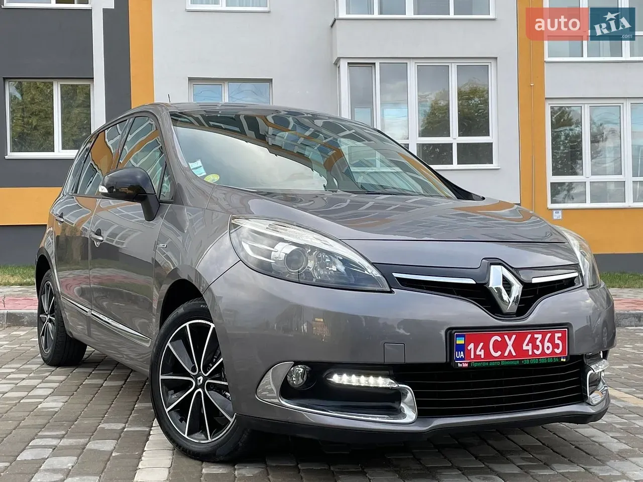 Renault Scenic 2014 photo 3