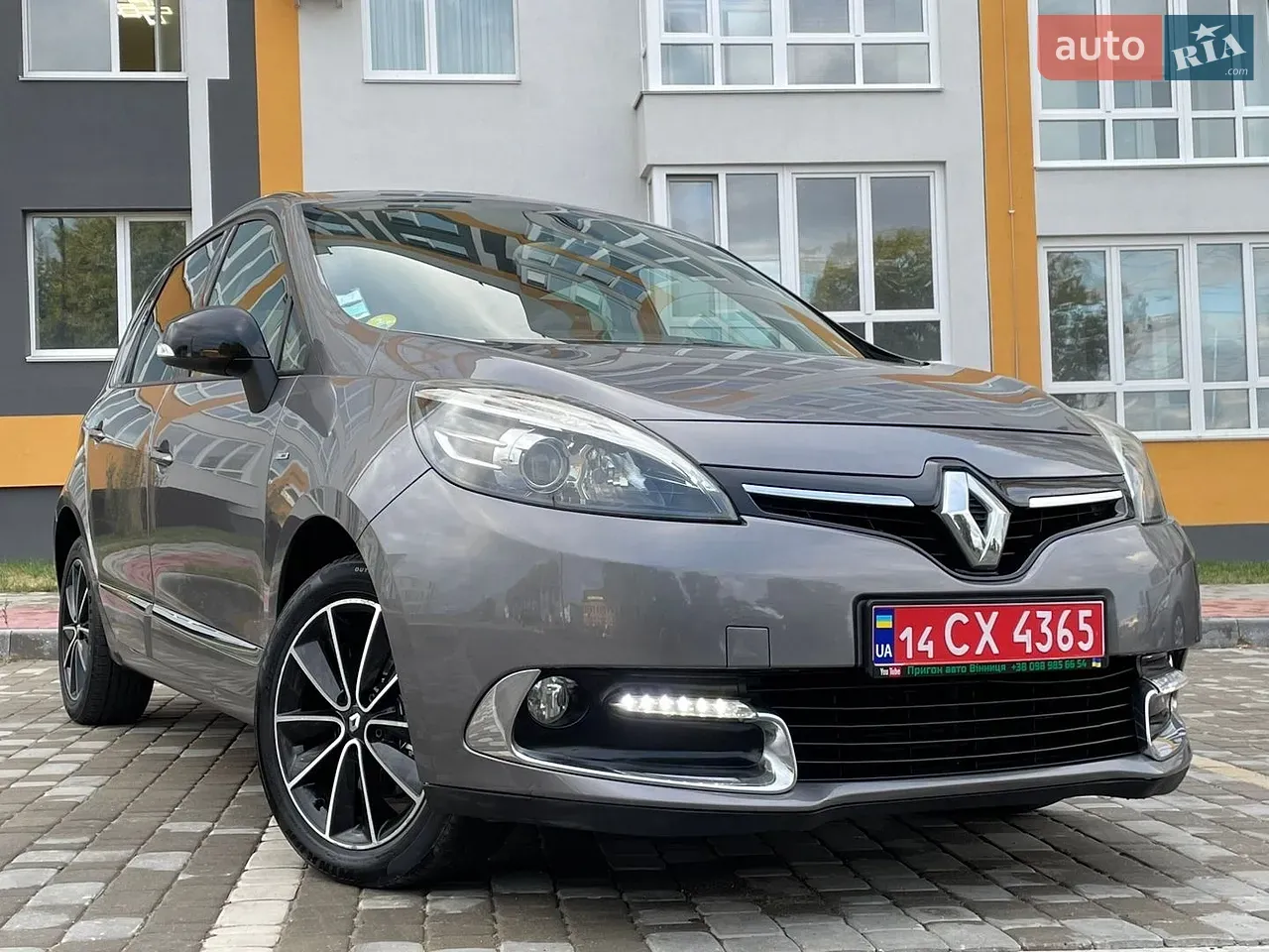Renault Scenic 2014 photo 5
