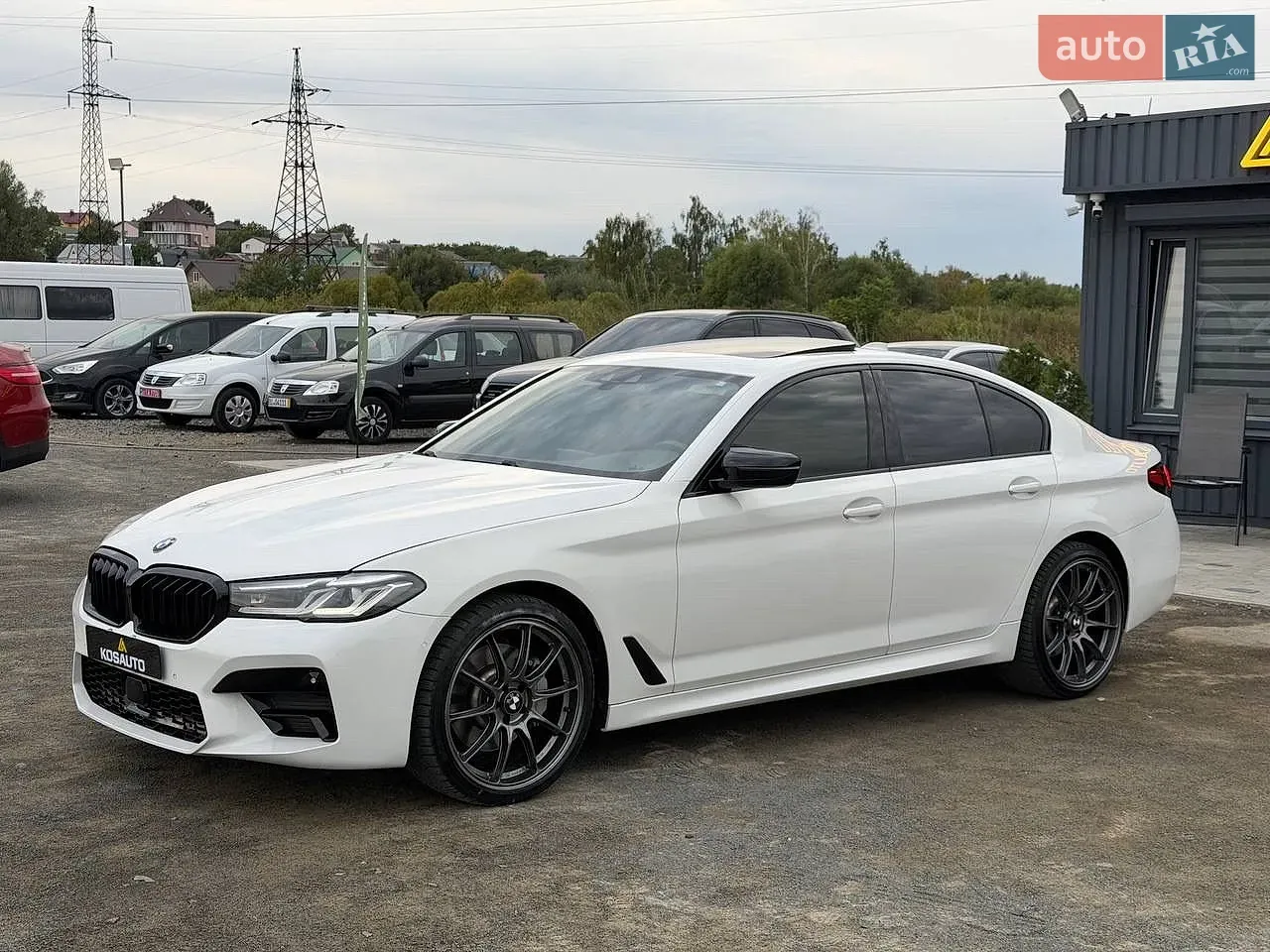 BMW 5 Series 2019 photo 3