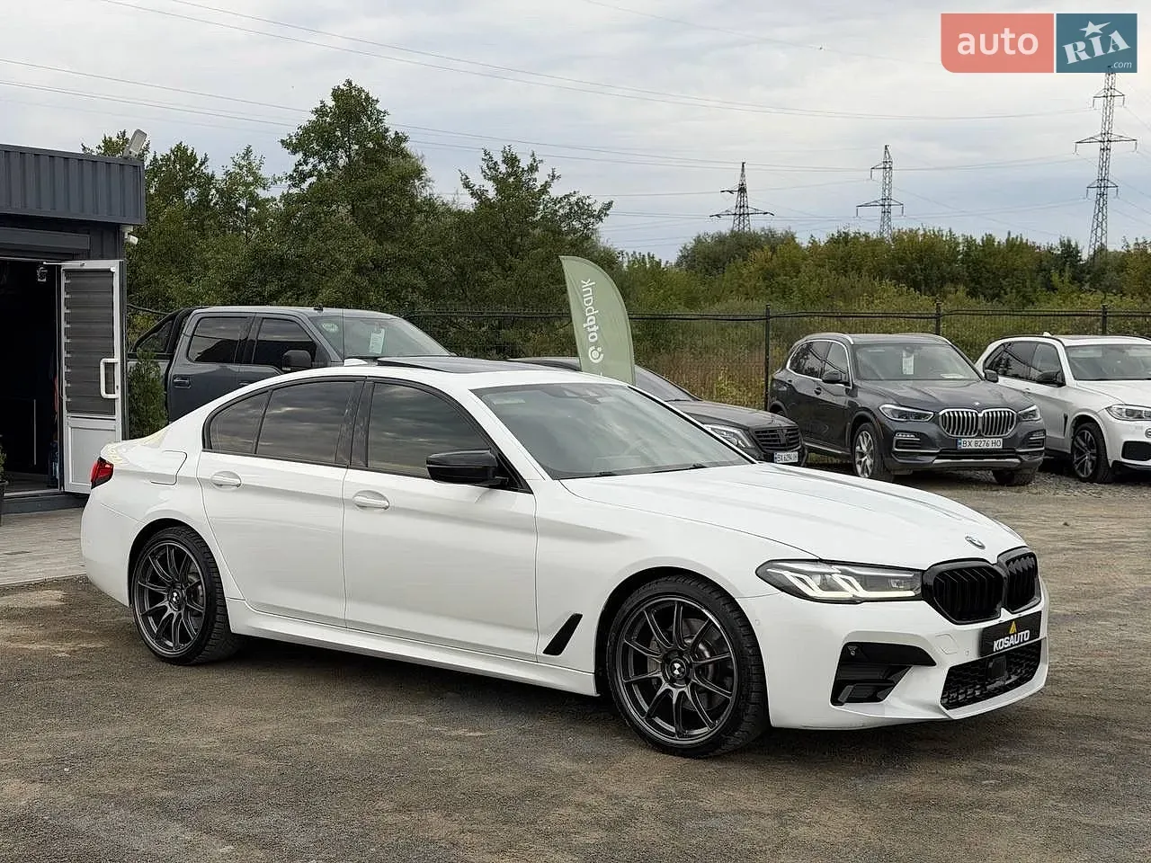 BMW 5 Series 2019 photo 2