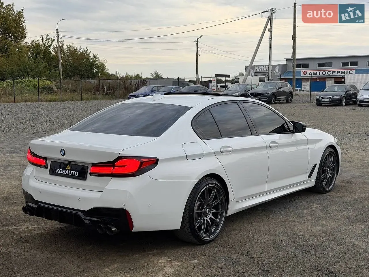 BMW 5 Series 2019 photo 4