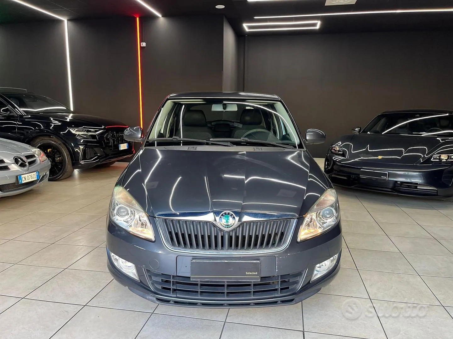 Skoda Fabia 2011 photo 3