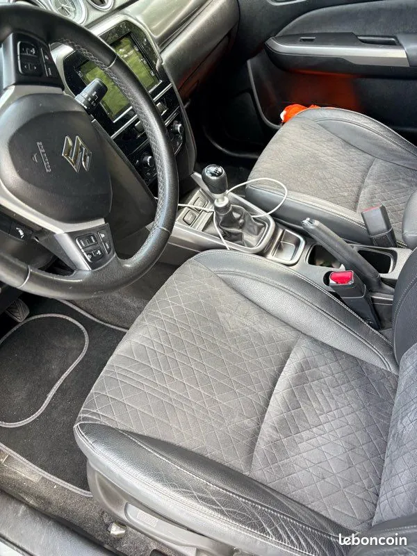 Suzuki Vitara 2018 photo 3