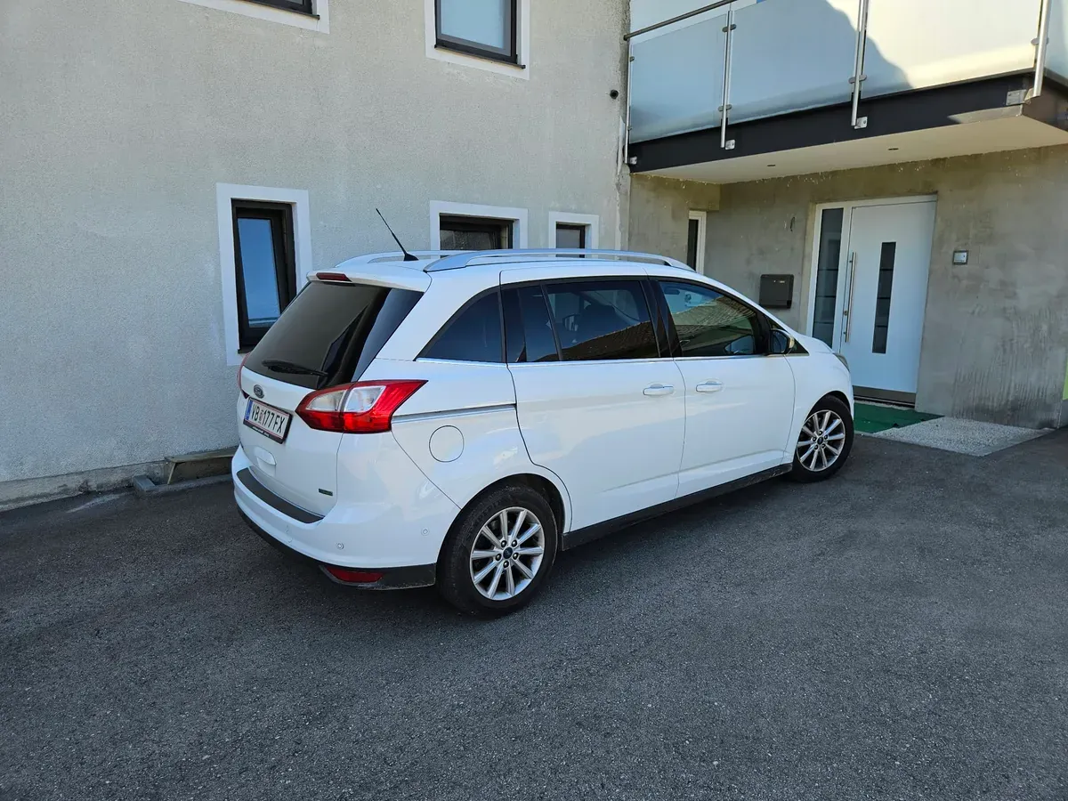 Ford C-Max 2017 photo 2