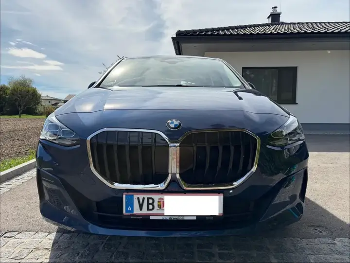 BMW 2 Series 2024 photo 2