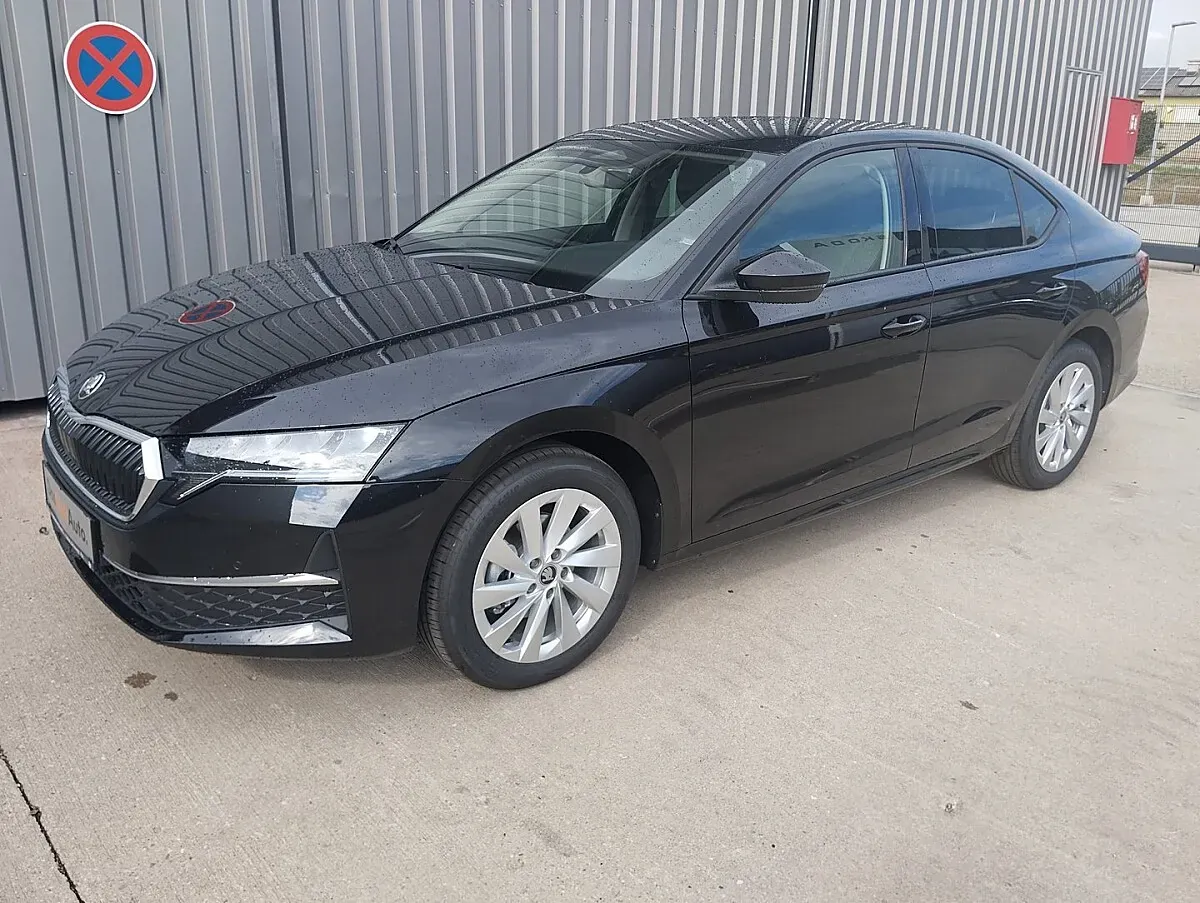 Skoda Octavia 2026 photo 2