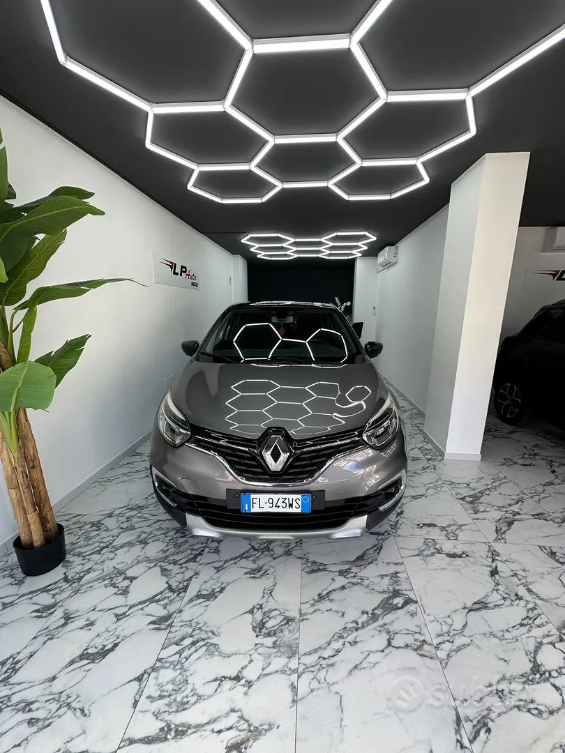 Renault Captur 2017 photo 2