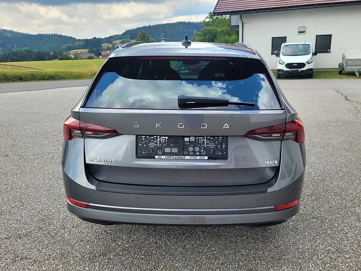Skoda Octavia 2024 photo 3