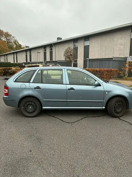 Skoda Fabia 2007 photo 3