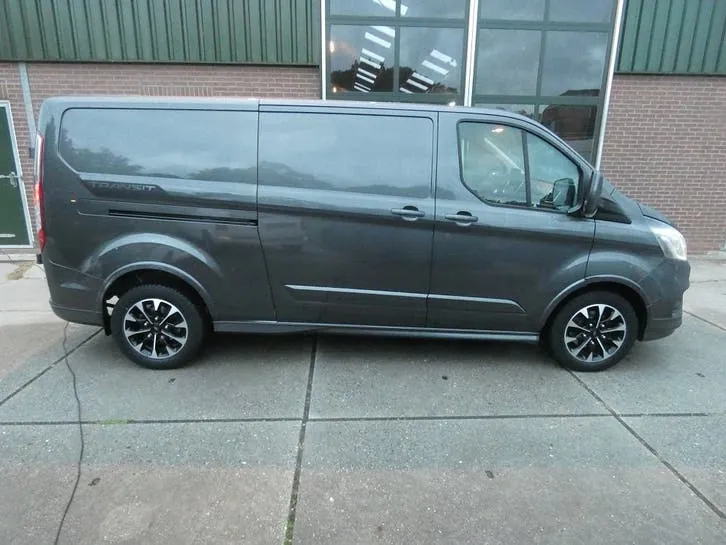 Ford Transit Custom 2022 photo 2
