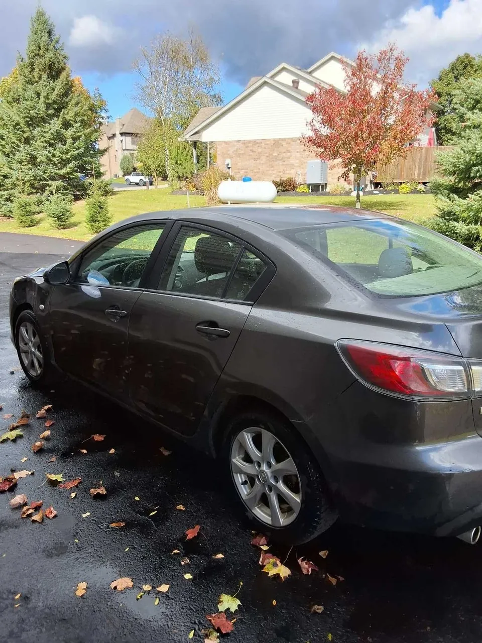 Mazda 3 2010 photo 3