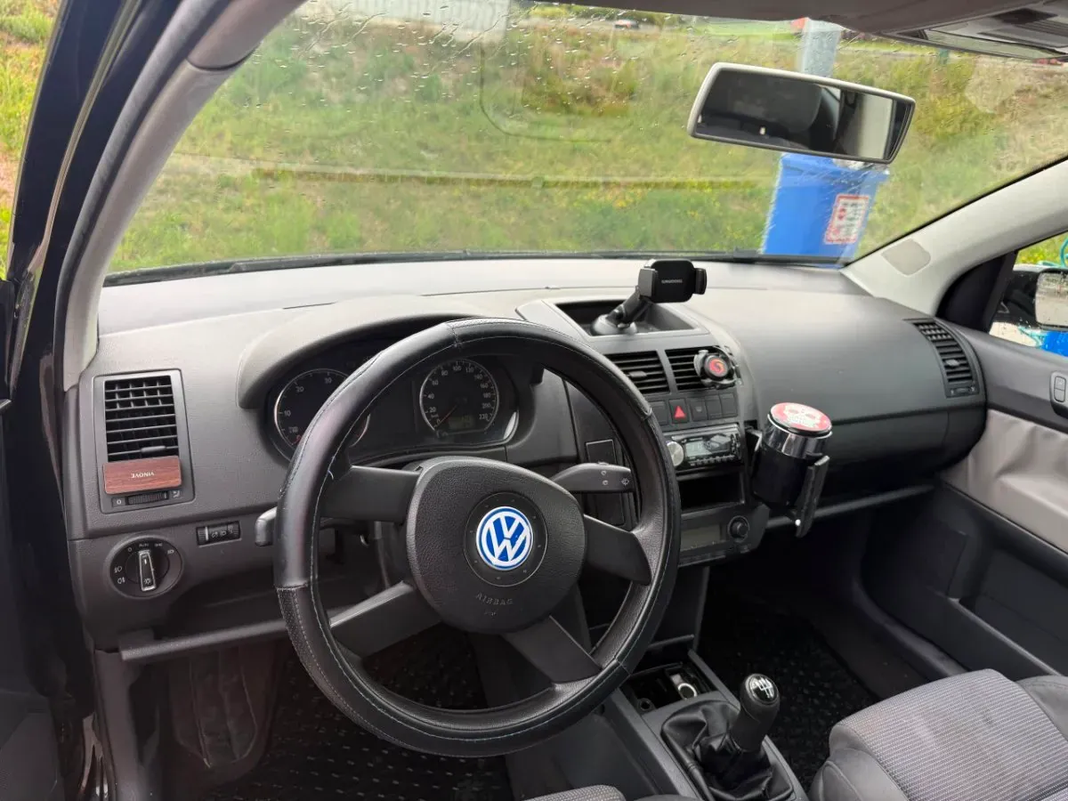 Volkswagen Polo 2002 photo 3