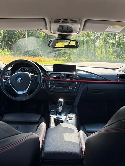 BMW 320D 2012 photo 3