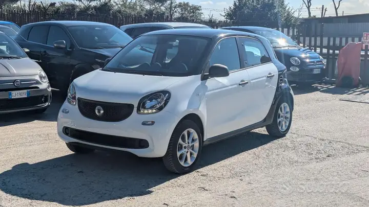 Smart Forfour 2015 photo 2
