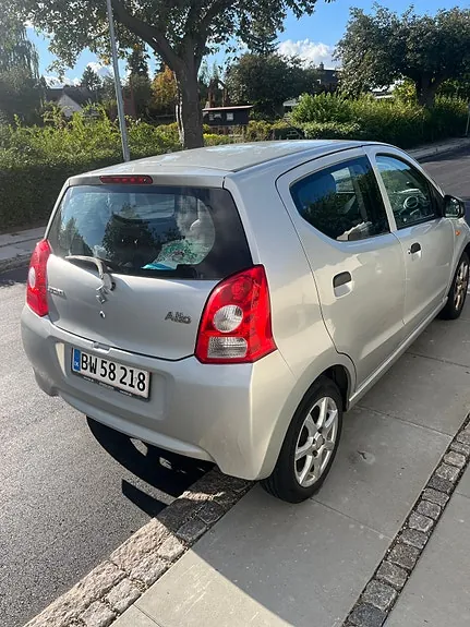 Suzuki Alto 2010 photo 3