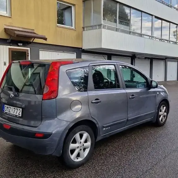 Nissan Note 2006 photo 4
