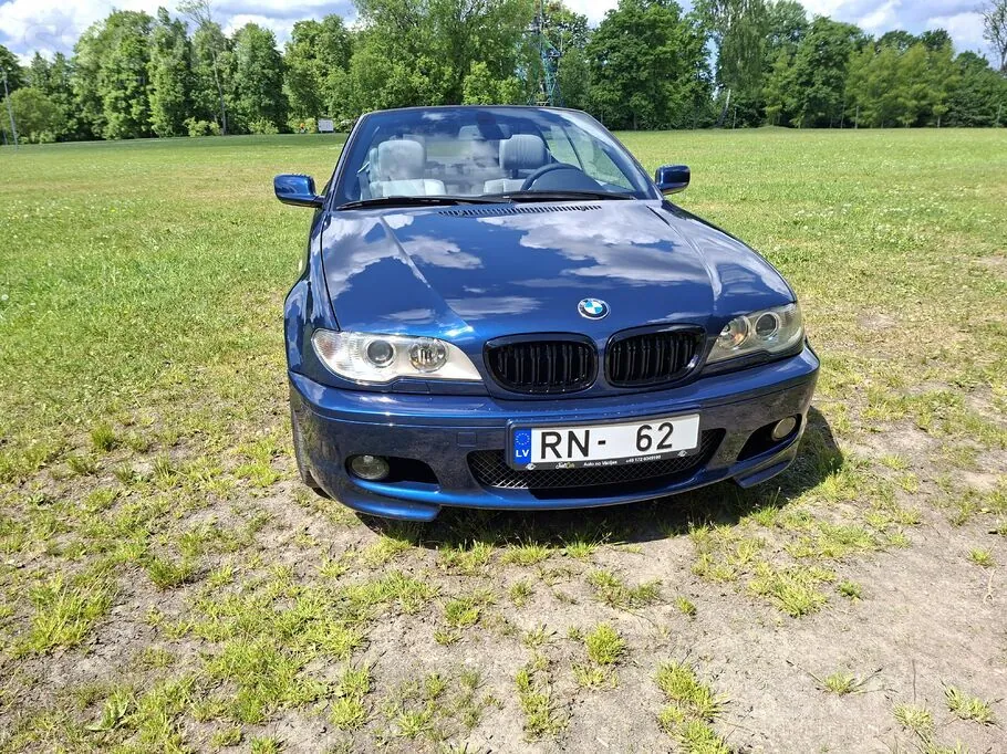 BMW 320 2004 photo 2