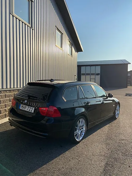 BMW 320D 2012 photo 4