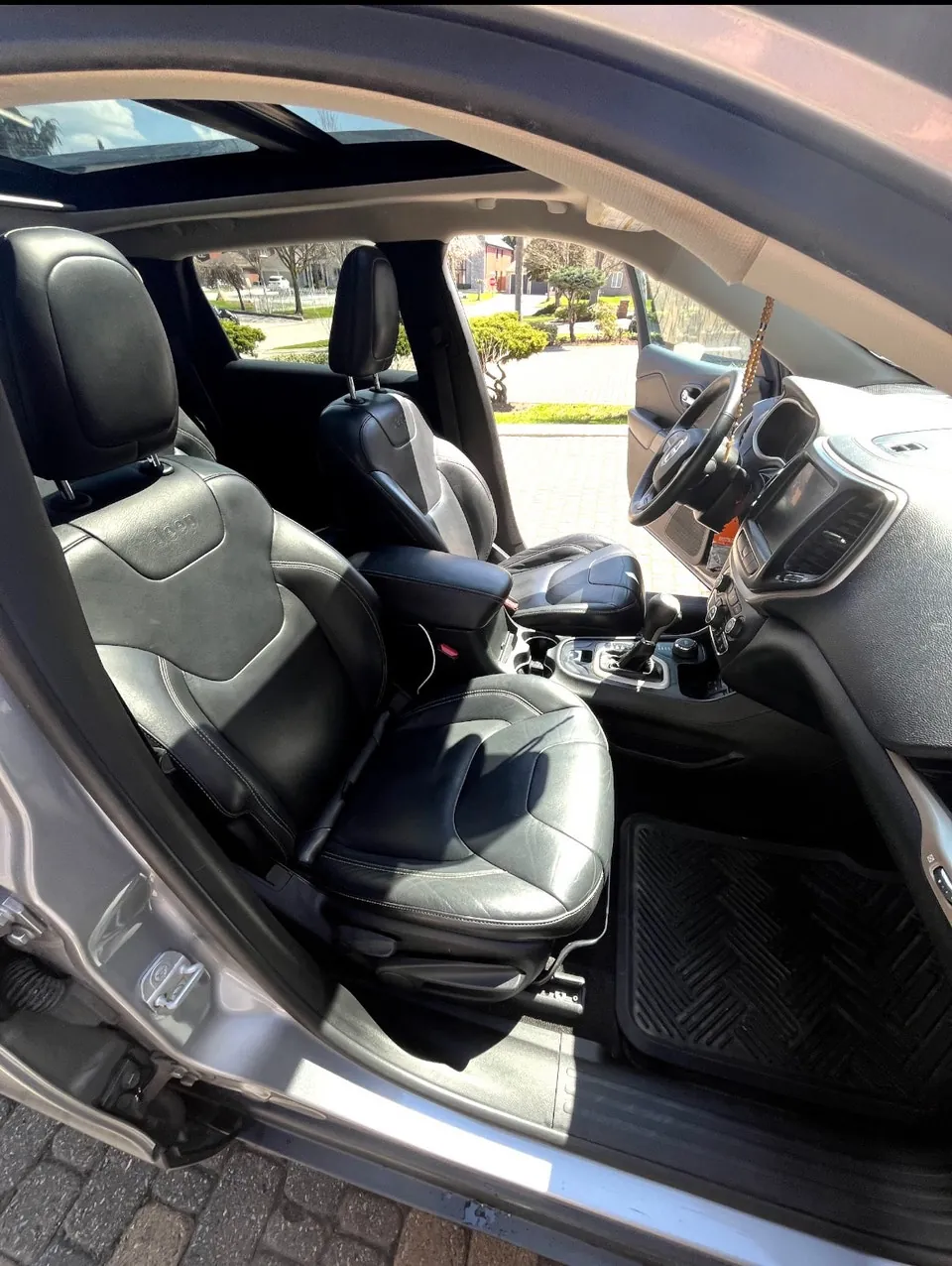 Jeep Cherokee 2014 photo 5