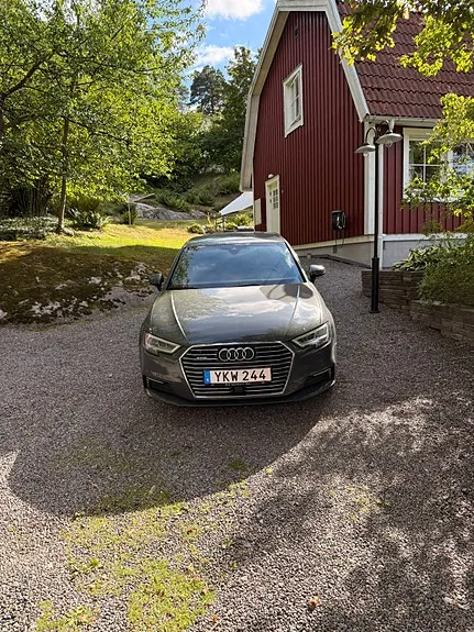 Audi A3 2017 photo 2