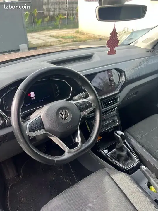 Volkswagen T-Cross 2019 photo 3