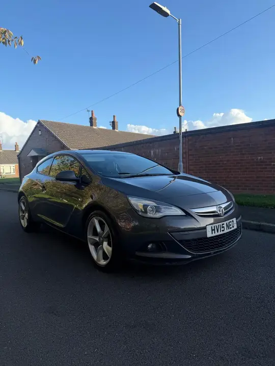 Vauxhall Astra Gtc 2015 photo 3