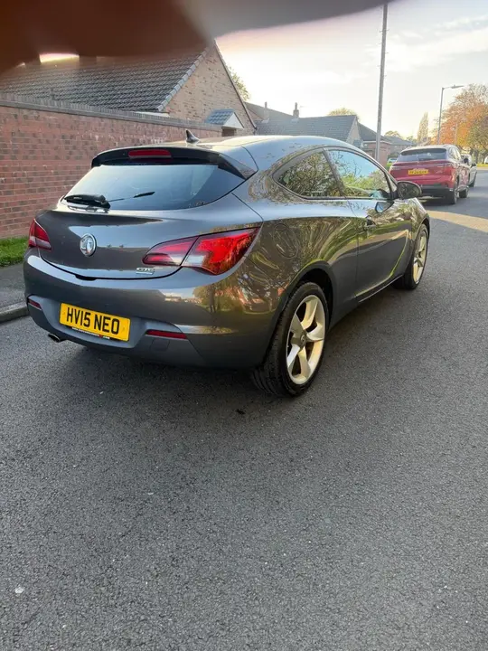 Vauxhall Astra Gtc 2015 photo 4