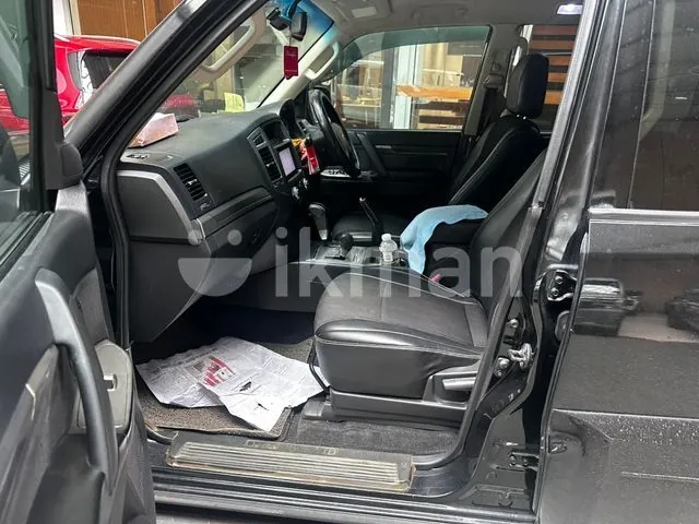 Mitsubishi Montero 2015 photo 5