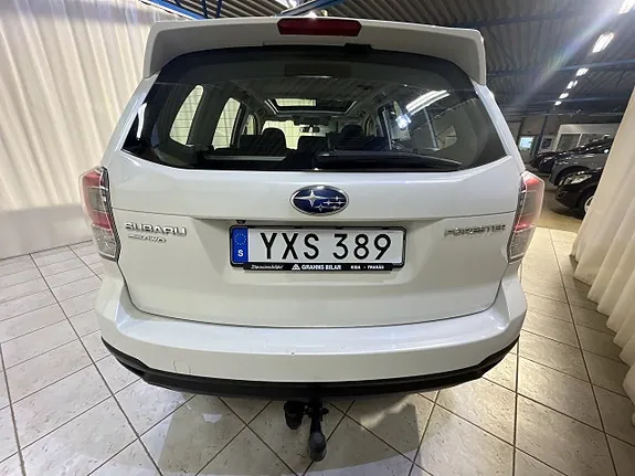 Subaru Forester 2018 photo 2