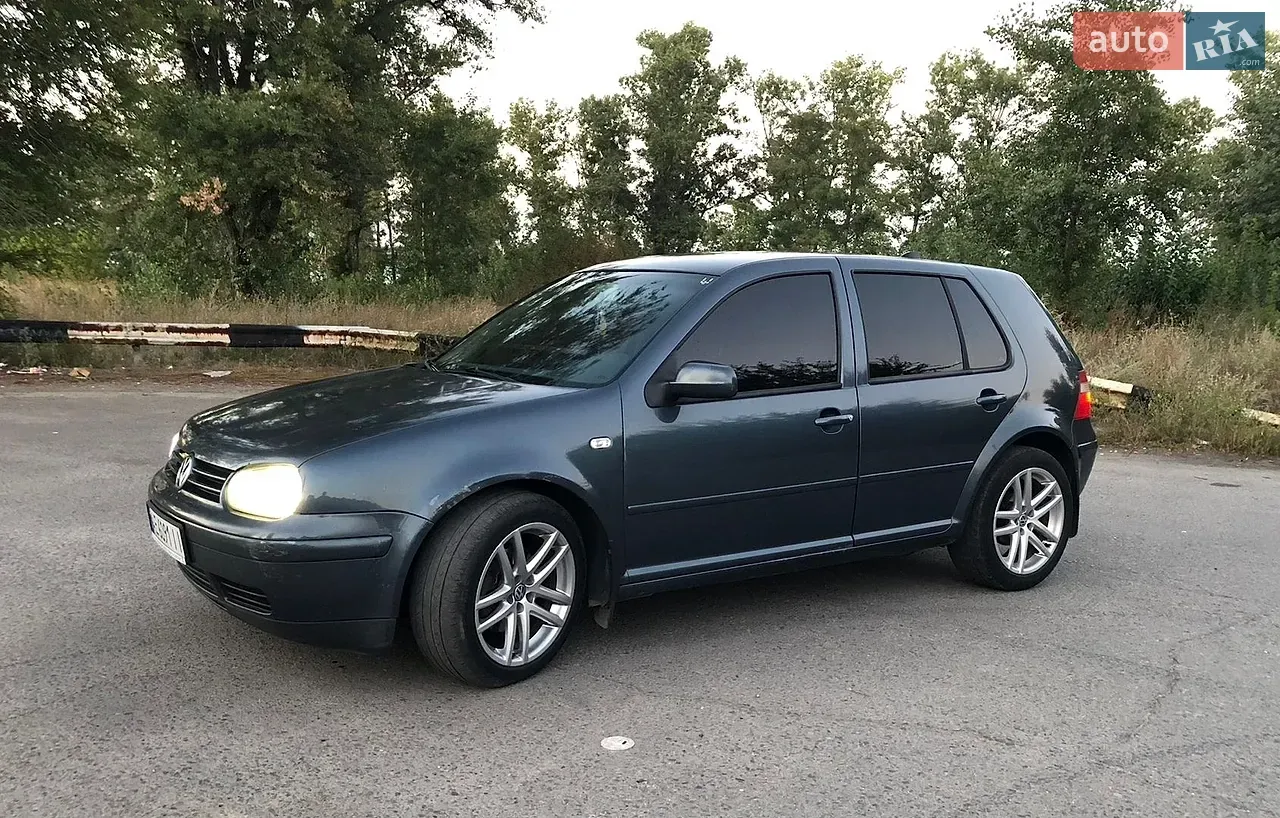 Volkswagen Golf 2002 photo 2