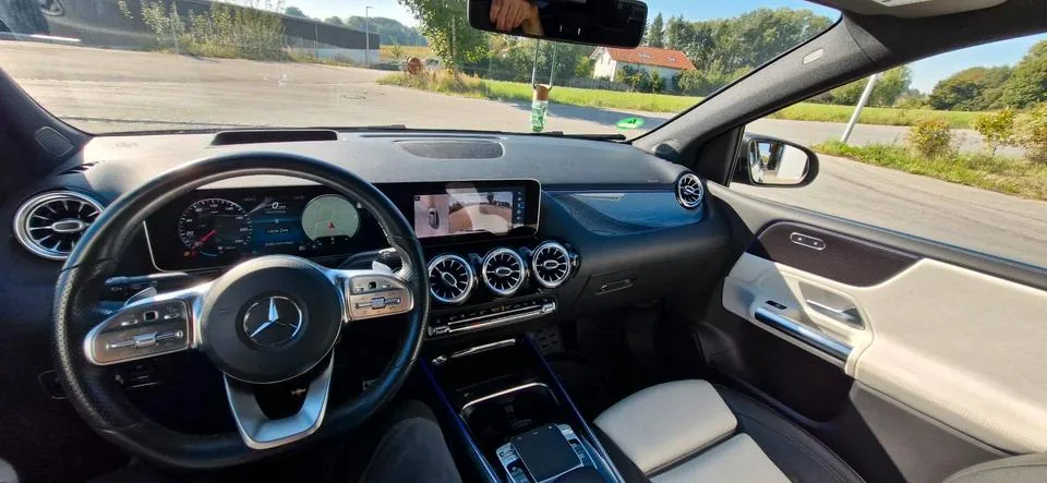 Mercedes-Benz B200
